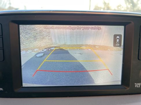 Used 2020 Hyundai Santa Fe SEL w/ Cargo Package FWD image 19