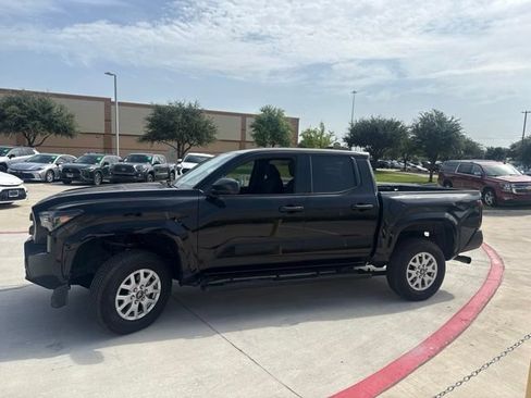 Used 2025 Toyota Tacoma SR RWD image 5