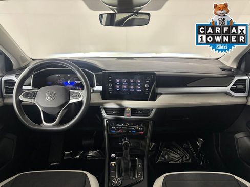 Used 2025 Volkswagen Taos SE image 14