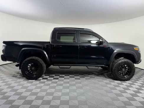 Used 2019 Toyota Tacoma TRD Pro AWD/4WD image 7