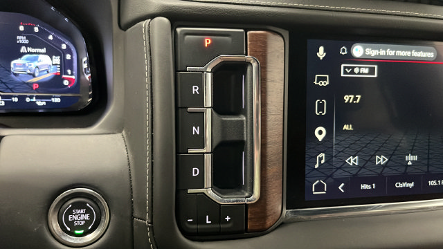 Used 2024 GMC Yukon XL Denali Ultimate AWD/4WD image 19