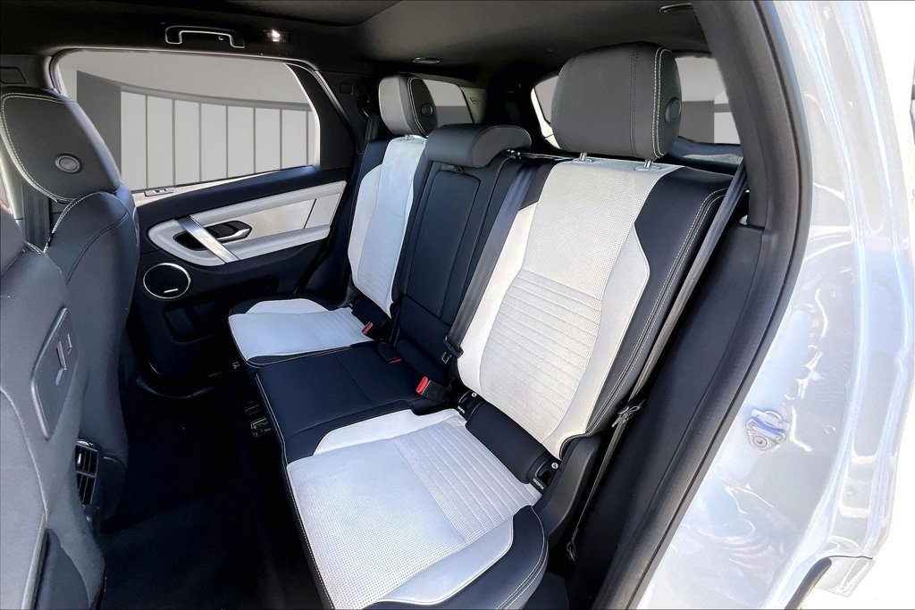 Certified 2022 Land Rover Discovery Sport SE R-Dynamic AWD/4WD image 20