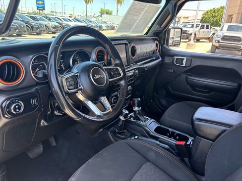 Used 2023 Jeep Gladiator Mojave w/ Trailer Tow Package AWD/4WD image 19