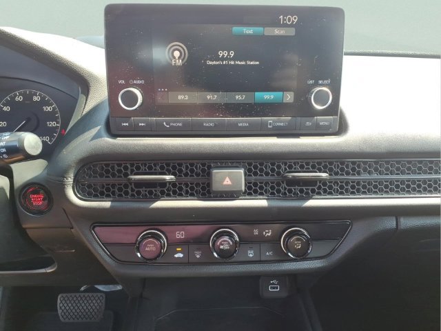 Used 2023 Honda HR-V LX image 18