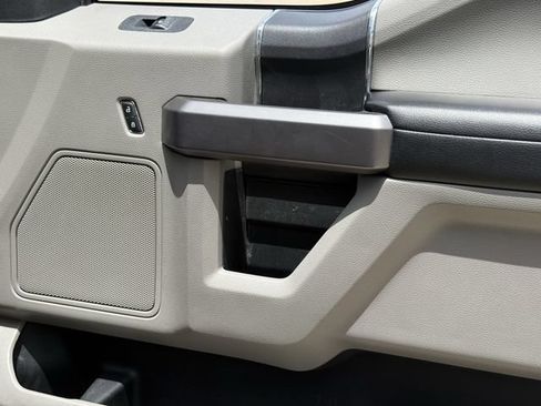 Used 2020 Ford F150 XLT RWD image 25