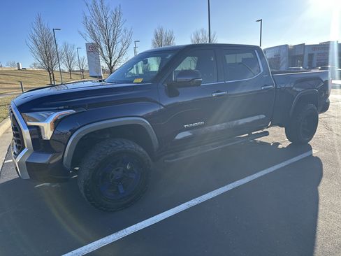 Used 2022 Toyota Tundra Limited image 5