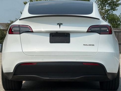 Used 2021 Tesla Model Y Performance AWD/4WD image 4