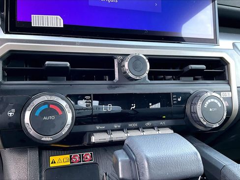 Used 2024 Toyota Tacoma TRD Sport w/ TRD Sport Upgrade Package AWD/4WD image 34