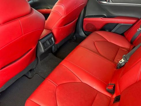 Used 2022 Toyota Camry XSE FWD image 14