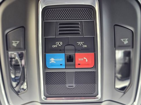 New 2026 Jeep Grand Cherokee Laredo RWD image 18