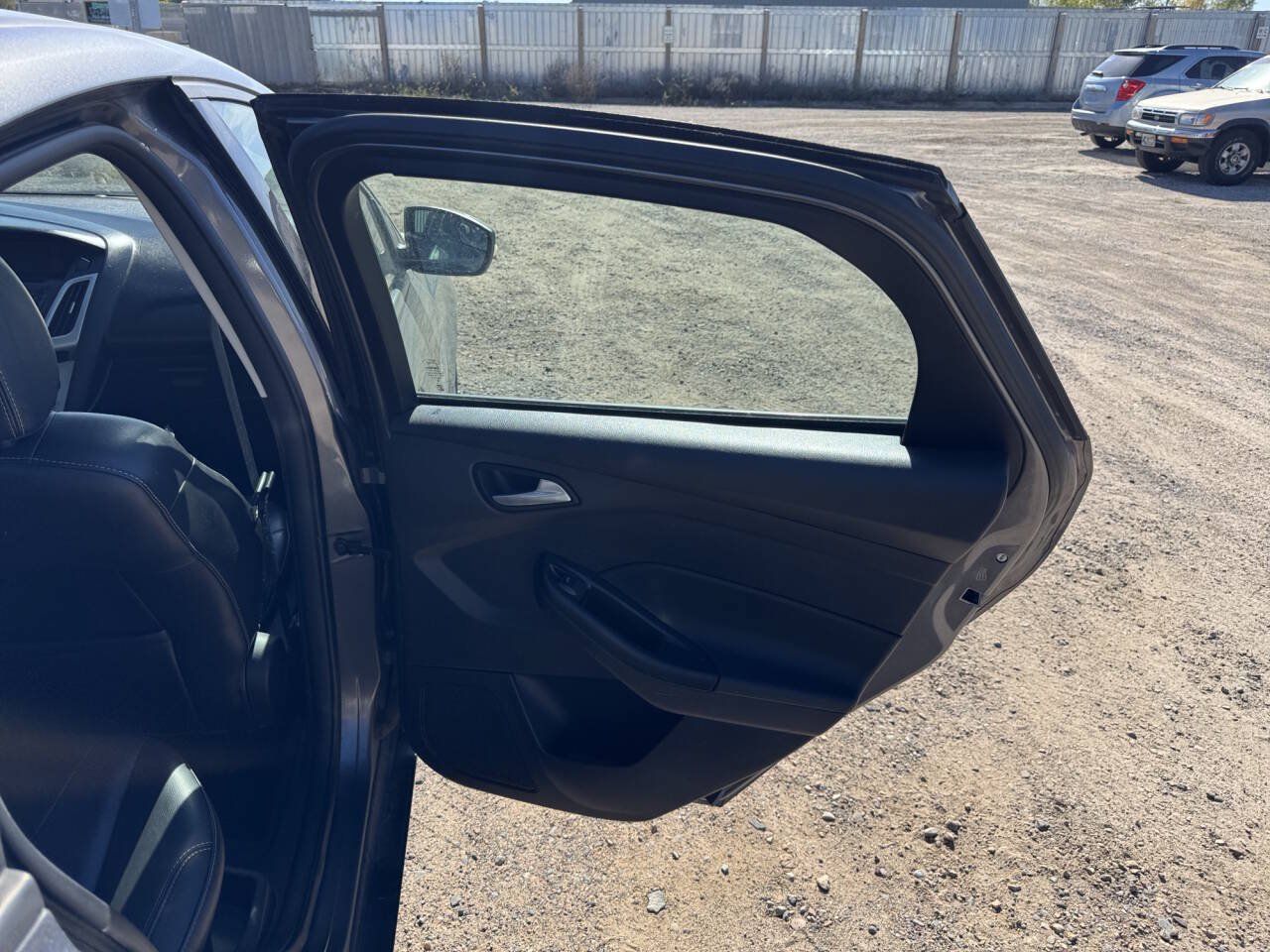 Used 2013 Ford Focus SE FWD image 26