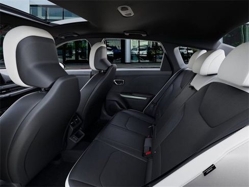 New 2025 Kia K4 GT-Line Turbo image 18