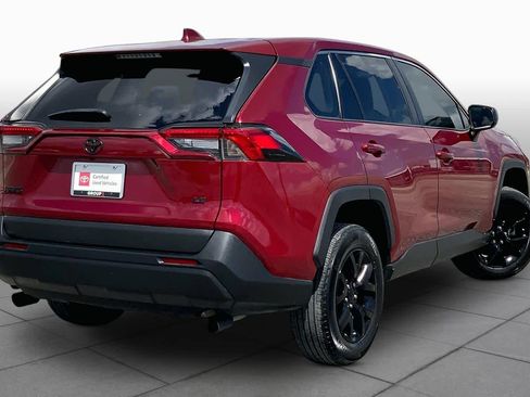 Used 2022 Toyota RAV4 LE FWD image 13