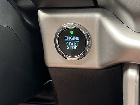 Used 2022 Ford Expedition XLT image 22