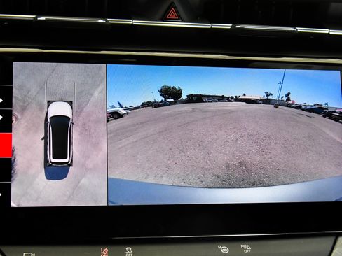 Used 2025 Jeep Wagoneer S Limited AWD/4WD image 23