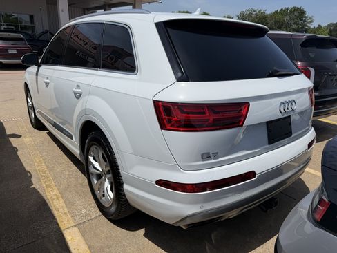 Used 2018 Audi Q7 3.0T Premium Plus AWD/4WD image 2