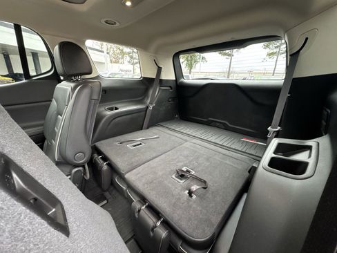 Used 2023 GMC Acadia Denali w/ Black Diamond Edition image 32