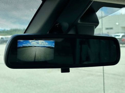 New 2025 GMC Savana 3500 Extended w/ Driver Convenience Package image 32