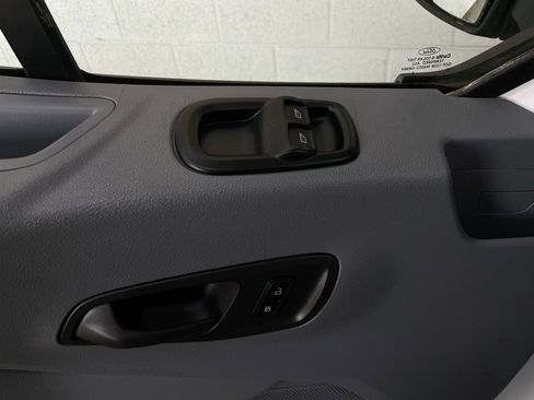 Used 2016 Ford Transit 350 XL image 24