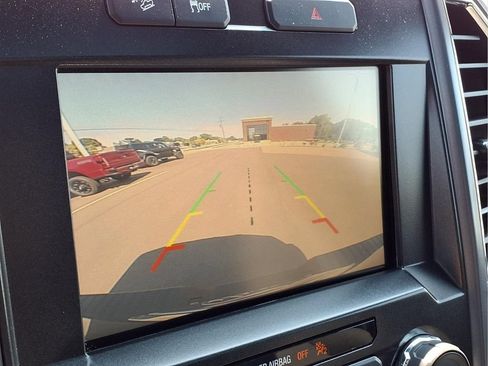 Used 2015 Ford F150 XLT w/ Equipment Group 302A Luxury AWD/4WD image 19
