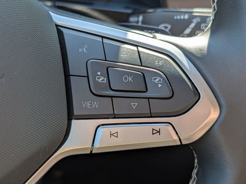 Certified 2025 Volkswagen Atlas SE AWD/4WD image 34