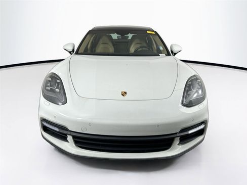 Used 2017 Porsche Panamera 4 image 3