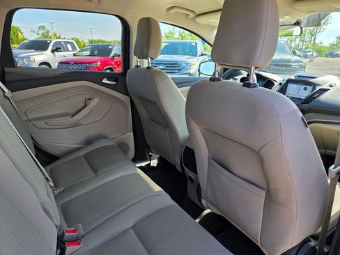 Used 2018 Ford Escape SE w/ SE Sync 3 Package AWD/4WD image 24