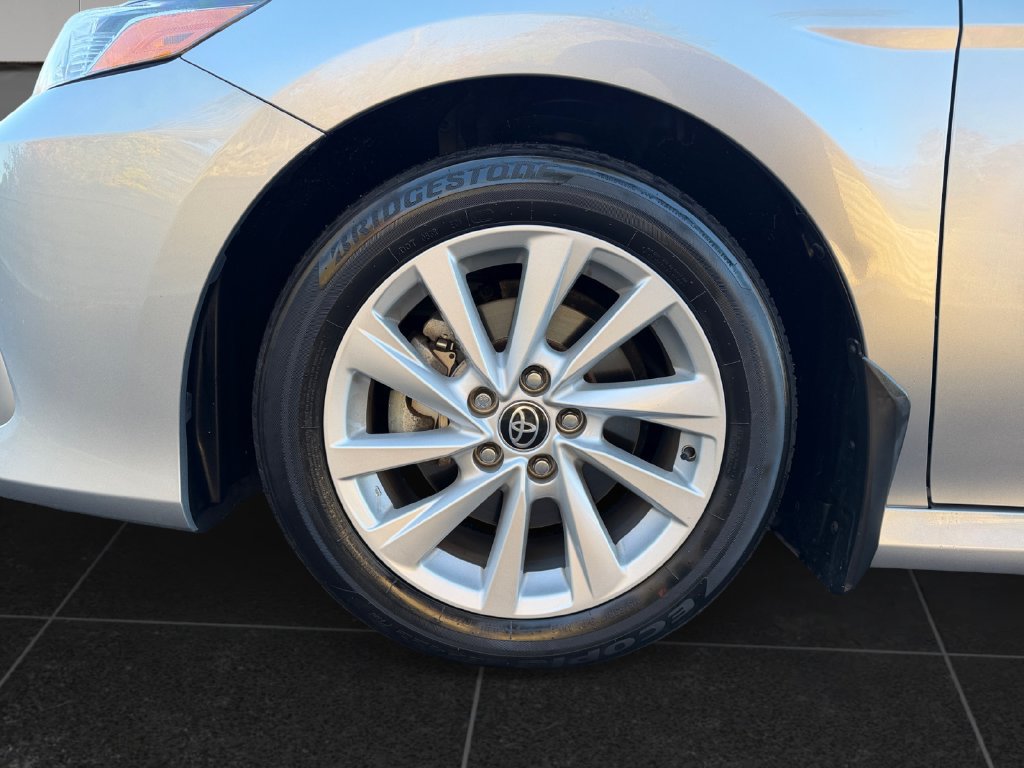 Used 2022 Toyota Camry LE FWD image 10