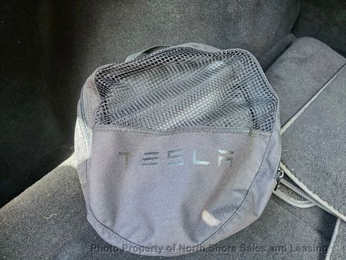 Used 2015 Tesla Model S 70 image 13