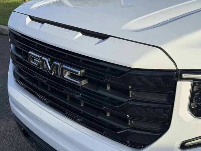 Used 2024 GMC Sierra 1500 Elevation AWD/4WD image 6