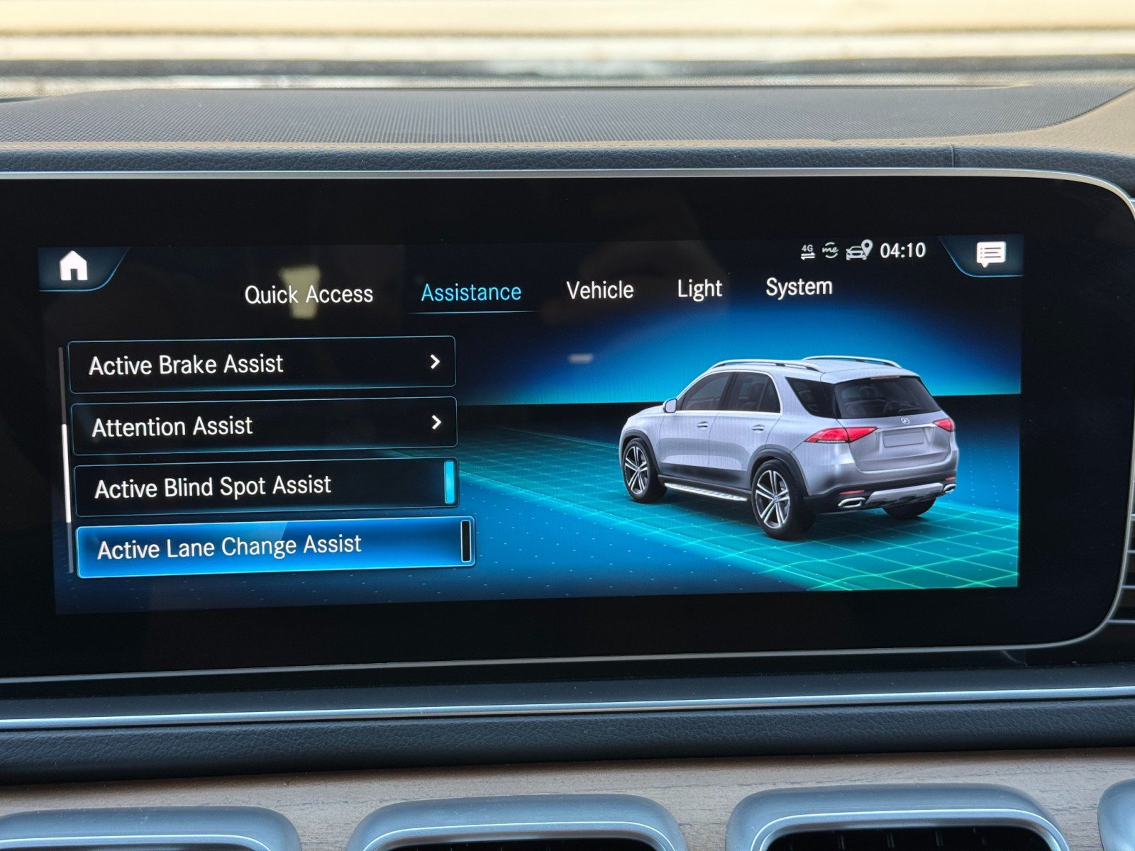 Used 2022 Mercedes-Benz GLE 450 4MATIC w/ AMG Line Exterior image 31