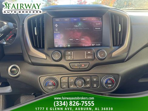 Used 2023 GMC Terrain AT4 image 21