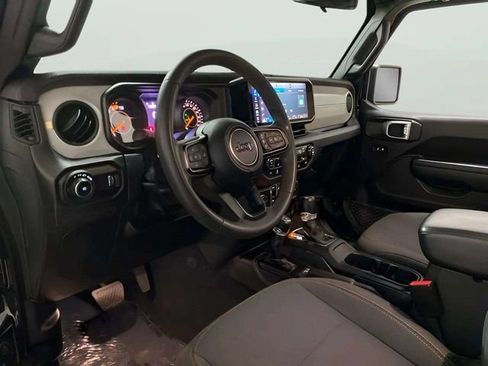 Used 2024 Jeep Wrangler Unlimited Sport AWD/4WD image 66