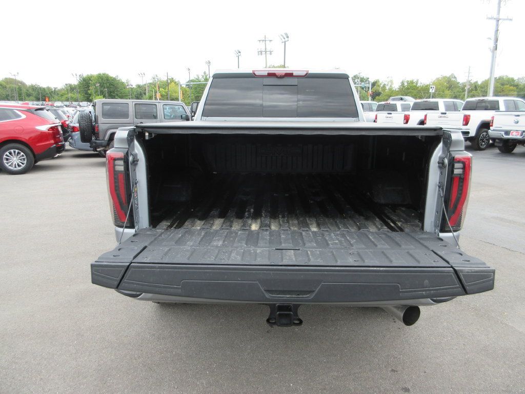 Used 2026 GMC Sierra 2500 AT4 w/ AT4 Premium Plus Package AWD/4WD image 8