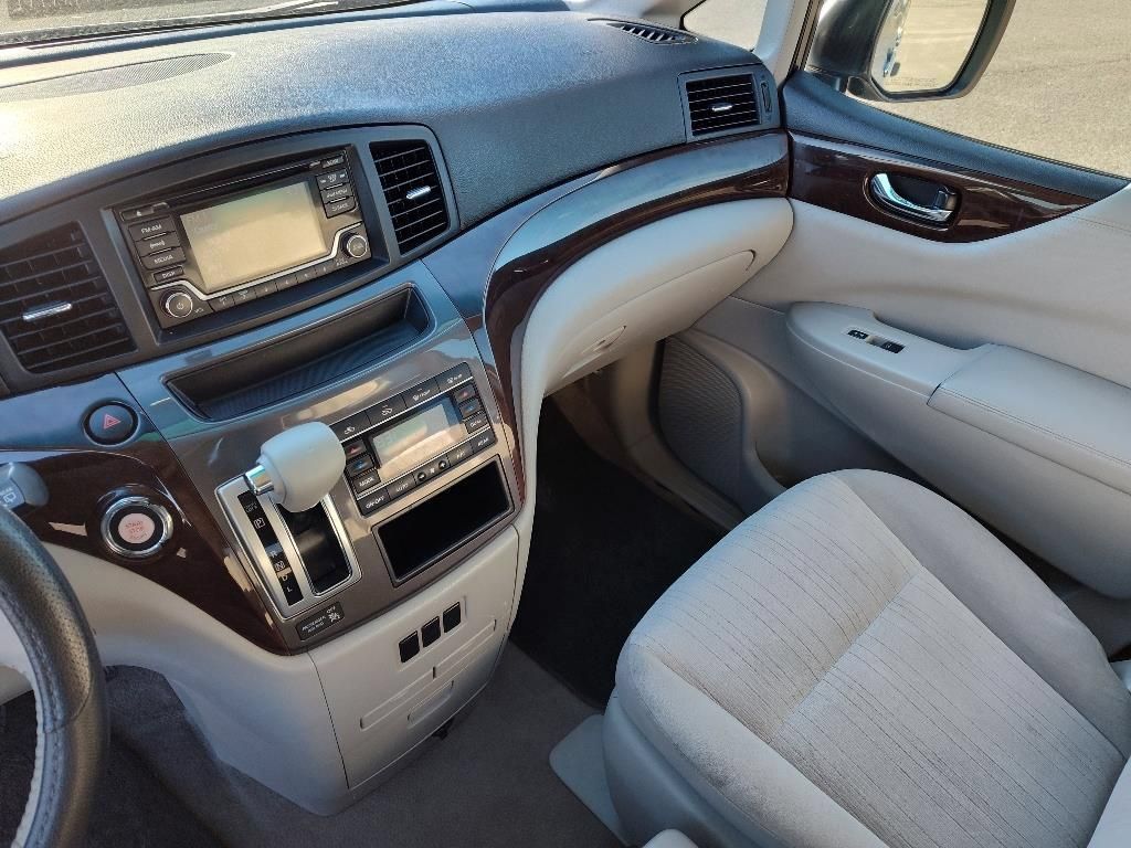 Used 2016 Nissan Quest SV FWD image 49