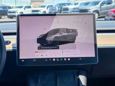 Used 2022 Tesla Model Y Performance AWD/4WD image 13