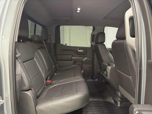 Used 2019 GMC Sierra 1500 SLT image 16