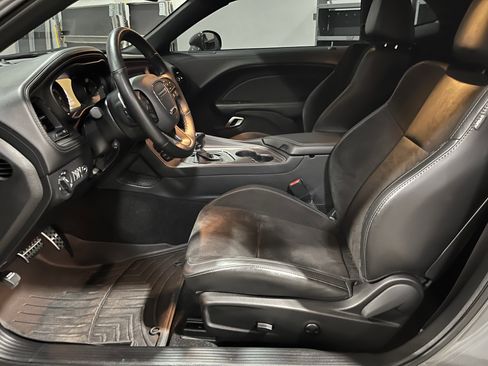 Used 2023 Dodge Challenger GT w/ Plus Package image 10