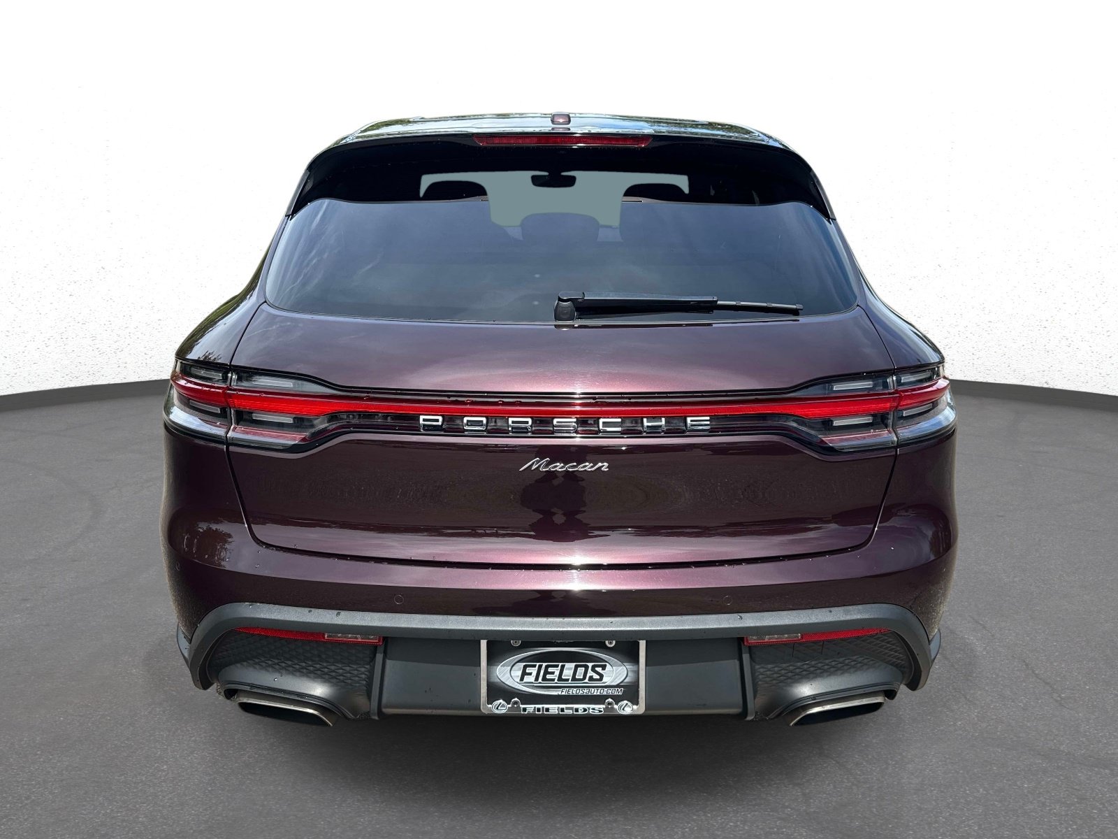 Used 2023 Porsche Macan Turbo AWD/4WD image 4