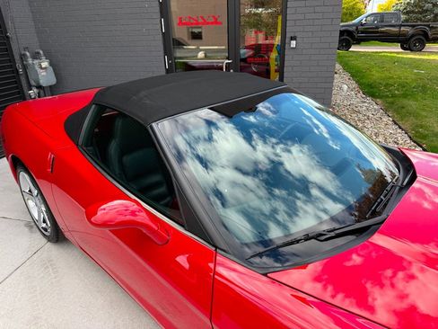 Used 2006 Chevrolet Corvette Convertible w/ Preferred Equipment Group image 3
