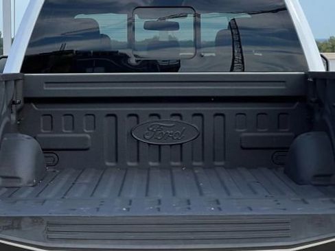 Used 2018 Ford F150 Raptor w/ Equipment Group 802A Luxury image 22