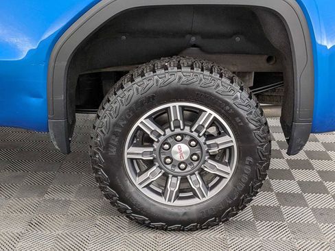 Used 2024 GMC Sierra 1500 AT4 w/ Technology Package image 15