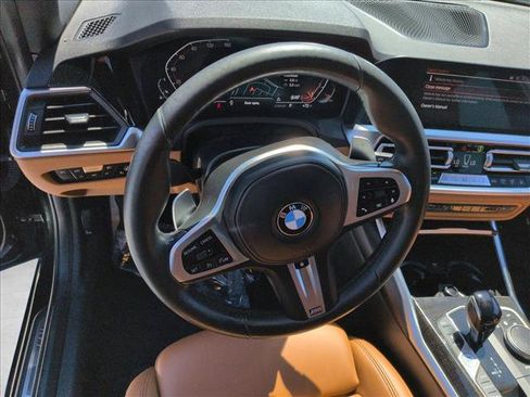 Used 2022 BMW 330i Sedan w/ M Sport Package RWD image 11