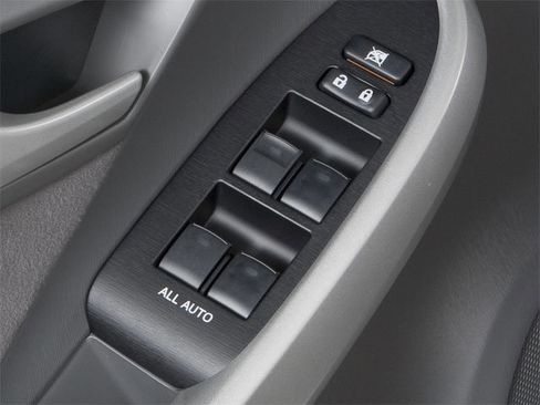 Used 2010 Toyota Prius Three image 19