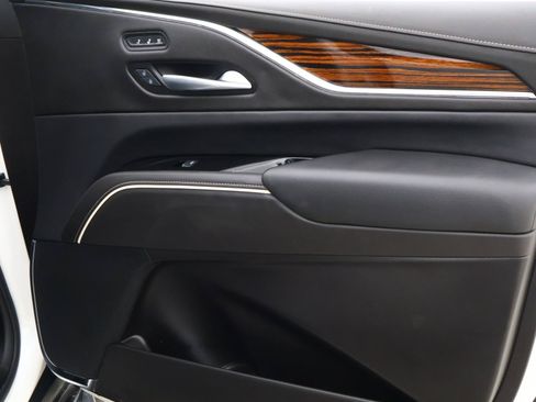 Certified 2024 Cadillac Escalade ESV Premium Luxury RWD image 22