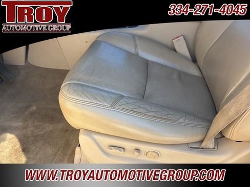 Used 2013 GMC Yukon Denali image 40