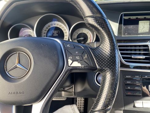 Used 2014 Mercedes-Benz E 250 BlueTEC Sedan image 29