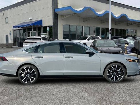 New 2026 Honda Accord Touring image 7