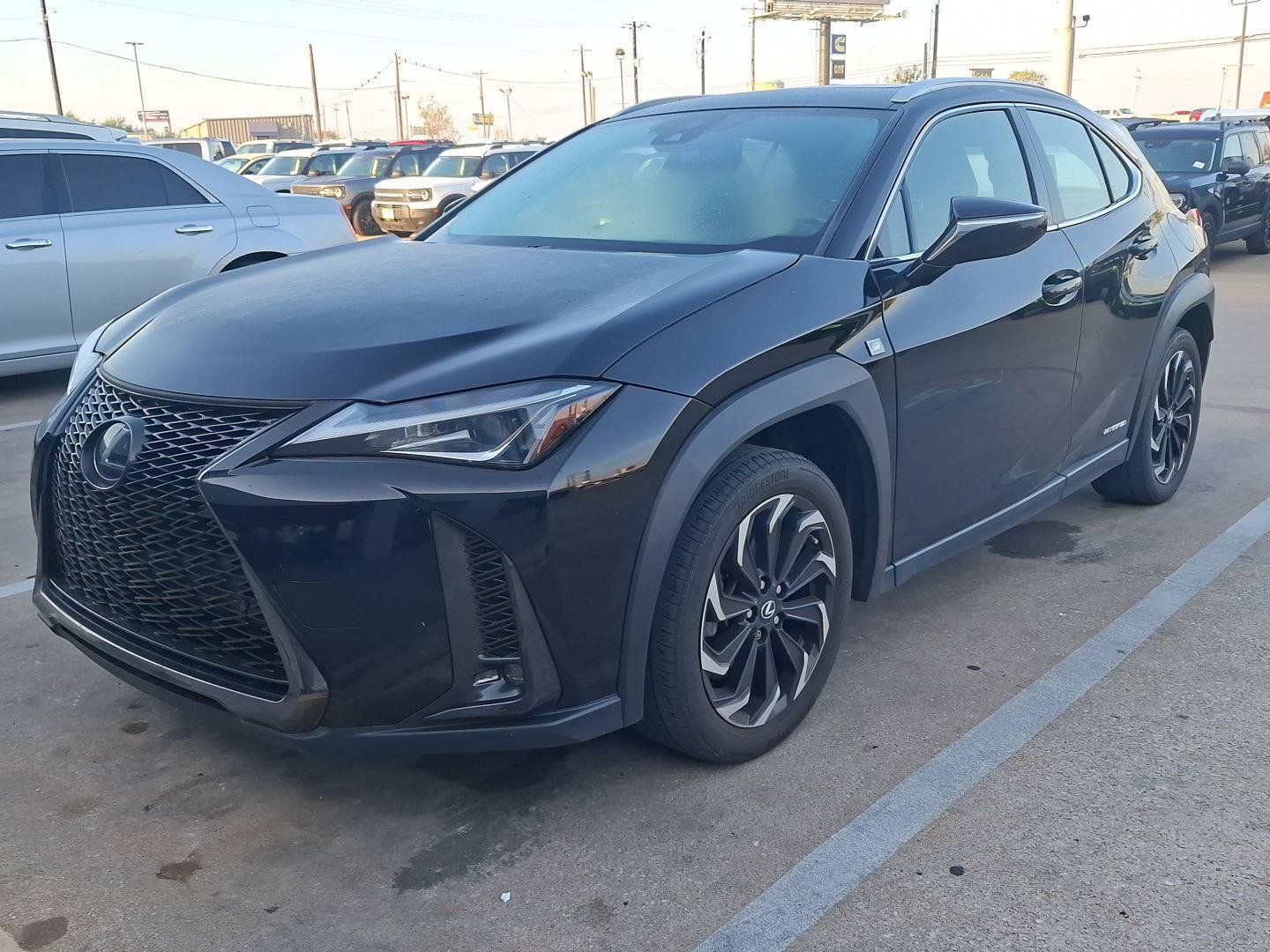 Used 2020 Lexus UX 250h F Sport w/ F Sport Premium Package AWD/4WD image 4