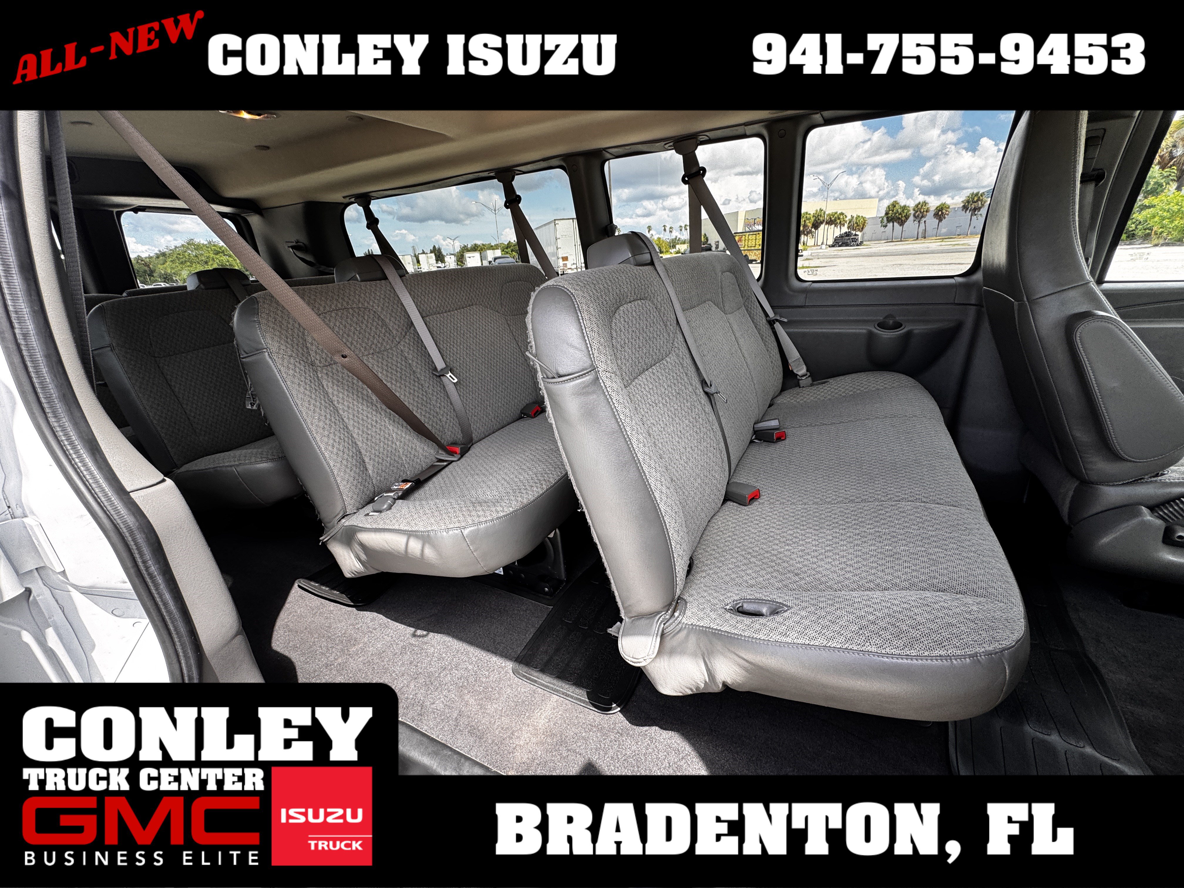 Used 2025 Chevrolet Express 3500 LT w/ LT Preferred Equipment Group RWD image 15